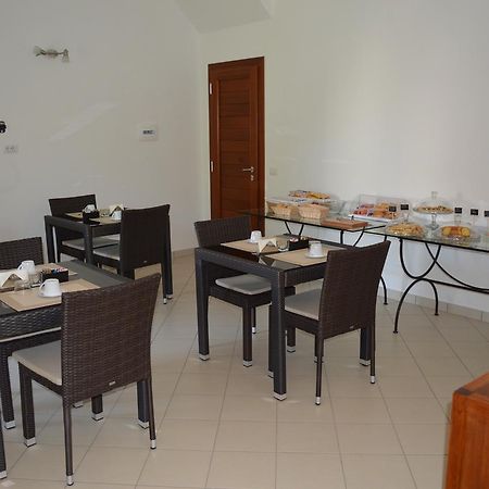 סאן תאודורו Guest Rooms Affittacamere מראה חיצוני תמונה