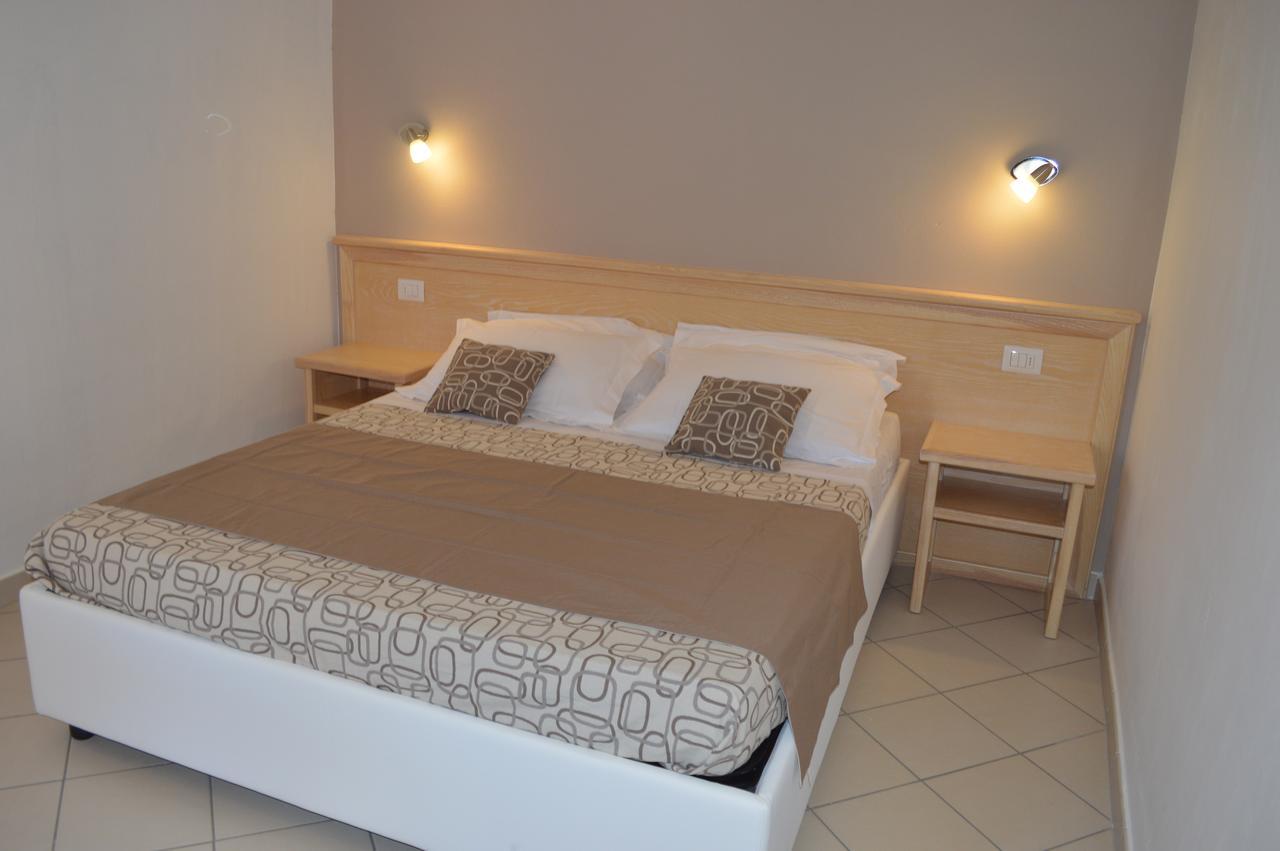 סאן תאודורו Guest Rooms Affittacamere מראה חיצוני תמונה