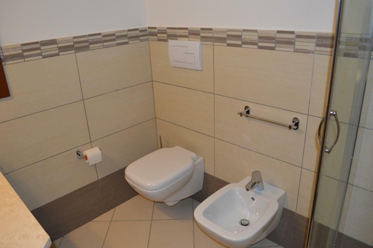 סאן תאודורו Guest Rooms Affittacamere מראה חיצוני תמונה